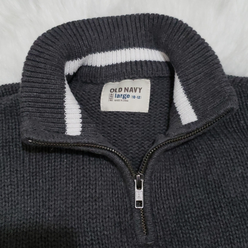 Sweater - Picture 3 of 5